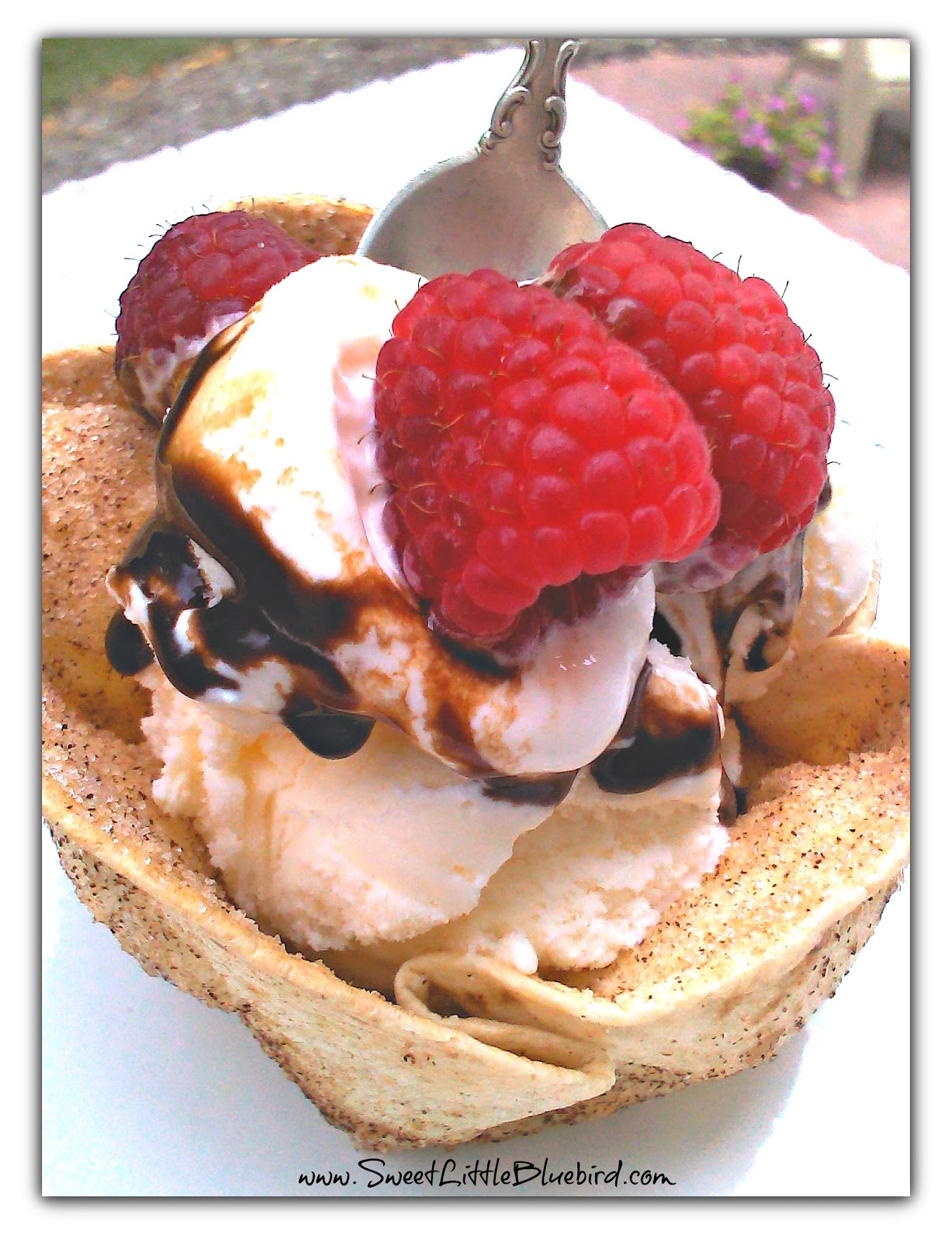 baked flour tortilla dessert